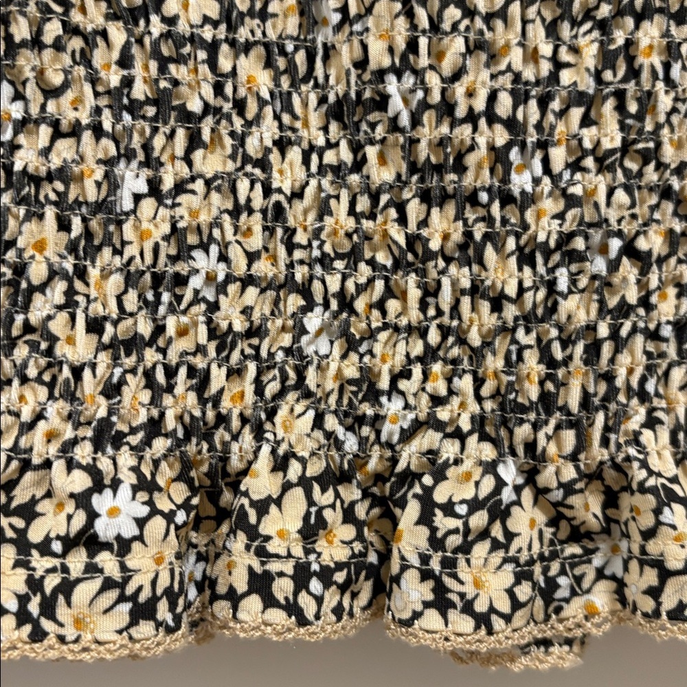 Sandro Gigi Floral Print Smocked Tee—BEAUTIFUL!! Like New Condition! Size 2 - Picture 7 of 9